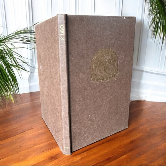 VINTAGE Owls Hardcover Book - 1982 Edition w/ Dust Jacket + Forgotten Bookmark - Picture 7 of 9